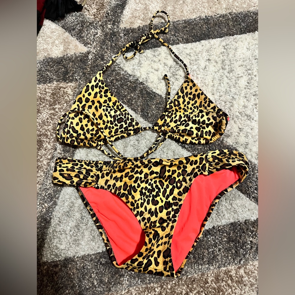 Victorias Secret leopard print bikini